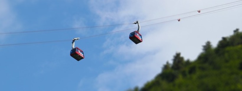 Кур, Канатная дорога Ёсино