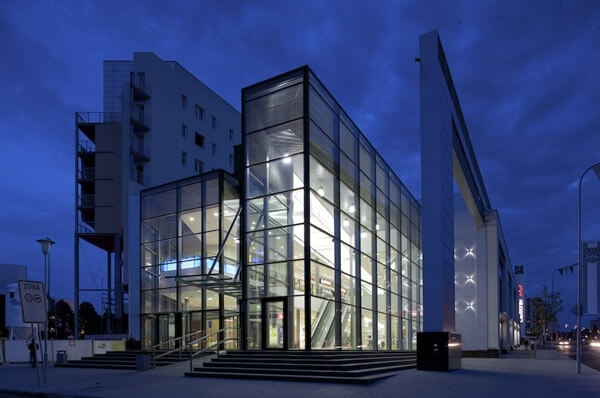 Продажа новых квартир в центре города Мост