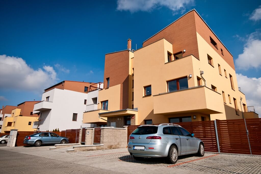 Продажа квартир в комплексе низкоэтажных домов в Праге-запад