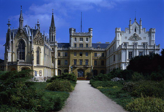 Замок Леднице