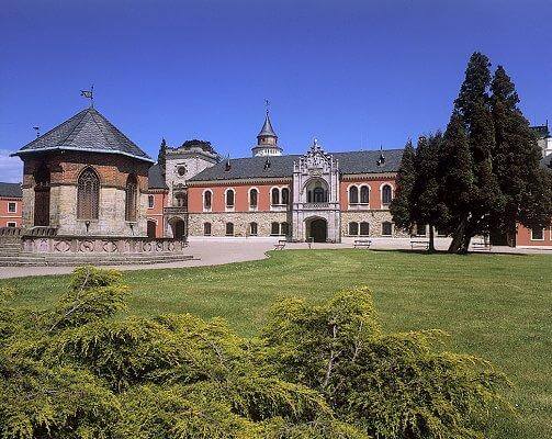 Замок Сихров