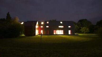 Перемещение покрытия длится примерно шесть минут