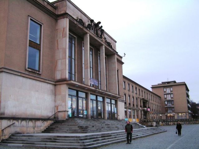 Дом культуры в Пршибраме, построенный по проекту архитектора В.Гильского