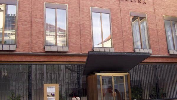 Карлов Университет награжден призам и медалями