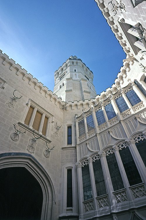 Замок Глубока над Влтавой