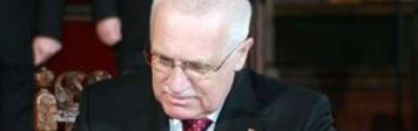 Президент Чехии заявил об изъятии земельных участков