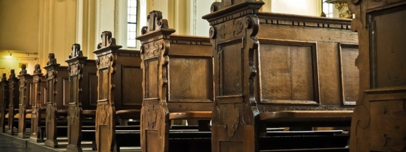 Католикам в Чехии запретили развеивать прах умерших