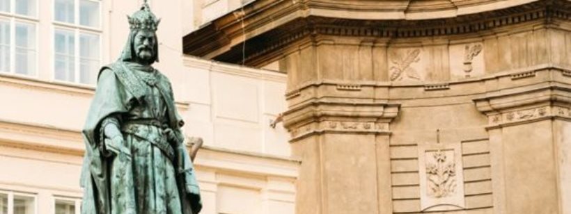 Чешские учреждения планируют провести зарубежные выставки посвященные 700-летию Карла IV