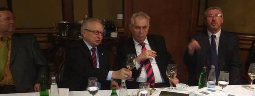 Глава Чехии в следующем созыве решил вновь вступить в должность президента